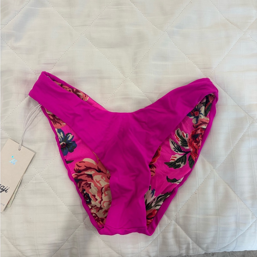 NWT Maaji Pink Floral Bikini Bottom